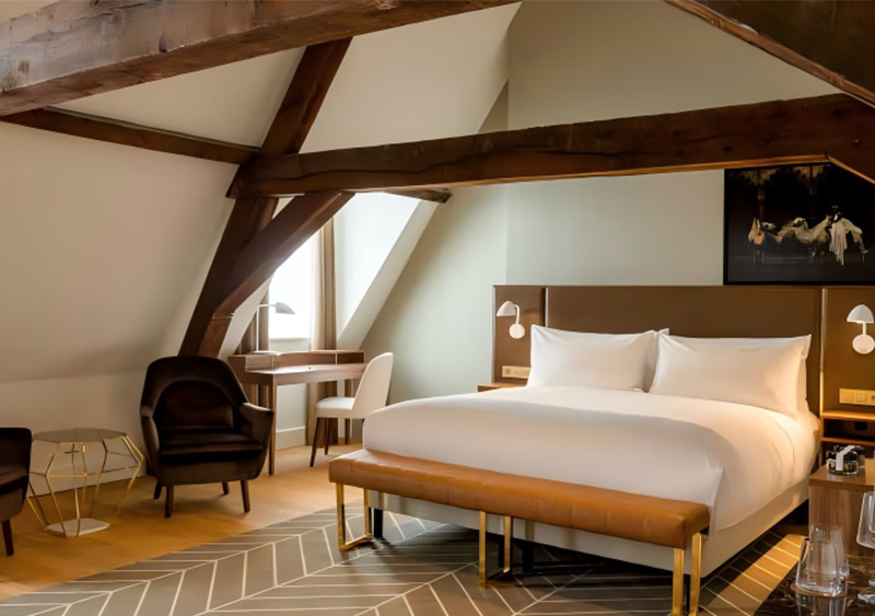 JW MARRIOTT HOTEL -SAPPHIRE HOUSE